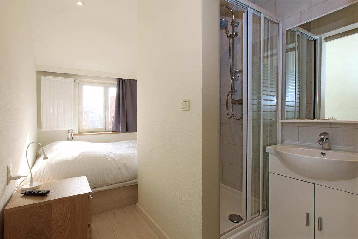 Hotel Cecil De Panne Bagian luar foto