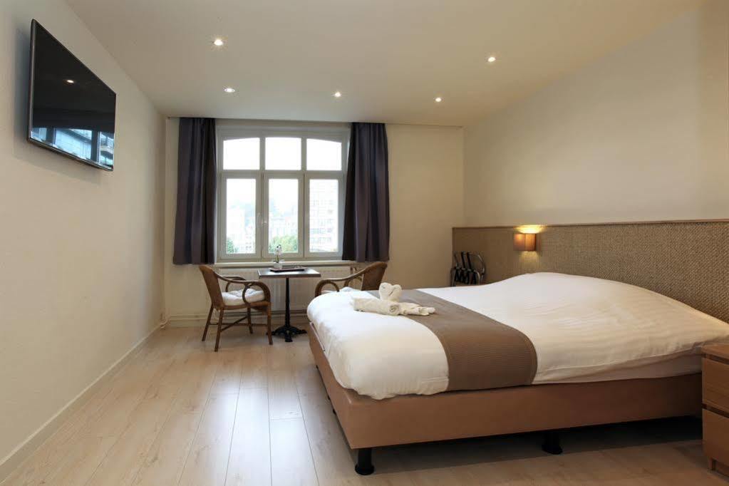 Hotel Cecil De Panne Bagian luar foto